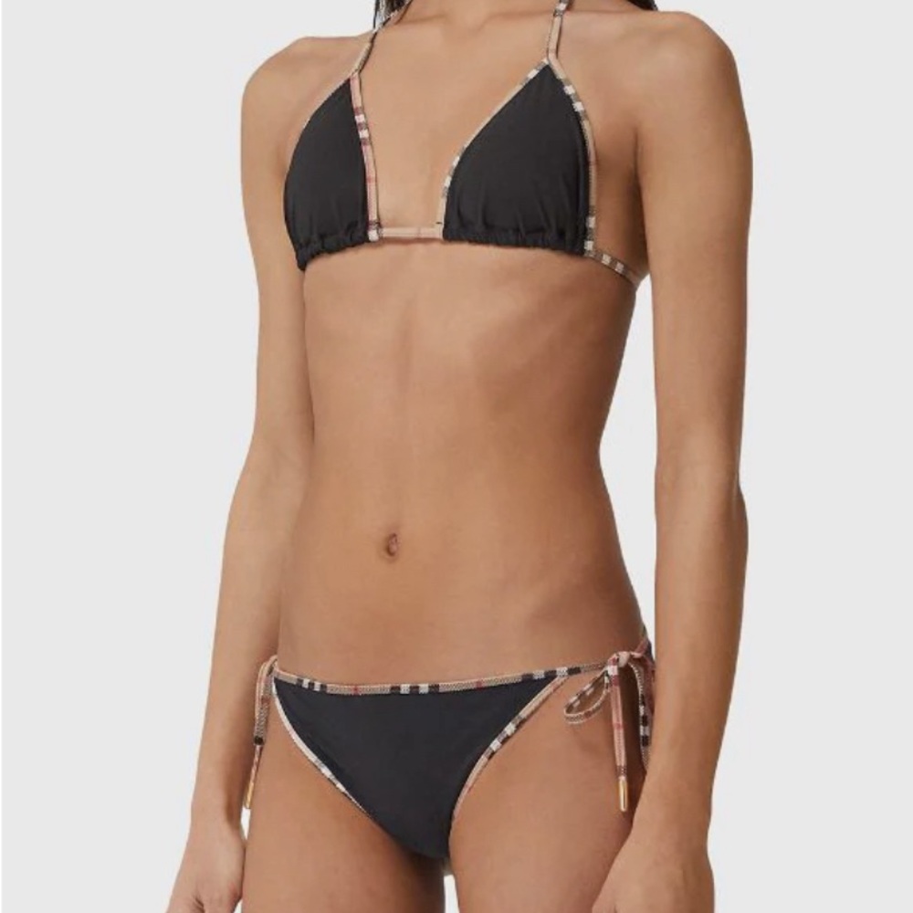 Burberry Women’s Black Bikini, size M
